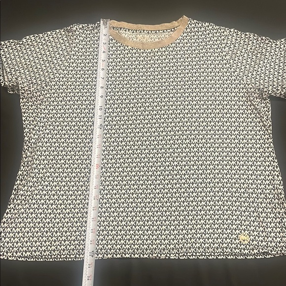 Michael Kors Black and White Women's Top with Gold Collar, Plus 2X - Picture 6 of 7